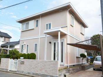 「剥がれ」「ヒビ割れ」ていた箇所はしっかりと補修し、光触媒と遮熱塗料、フッ素塗料で仕上げました。