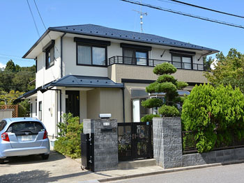 職人さんも、ベテランの方でテキパキと仕事をしていただき、細かい所まで丁寧に塗ってくれました。