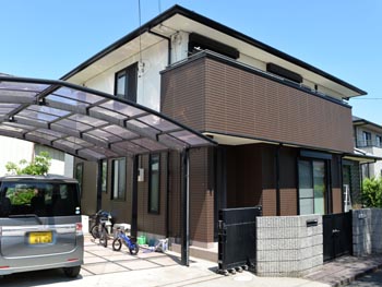 カラーシミュレーションで作成したイメージ外観を、ご家族の皆様と楽しく決める事ができました。