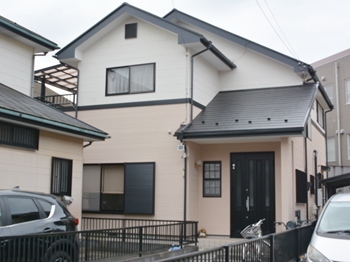 漆喰も見事に復活し、つや消しの自然な風合に仕上がりました。