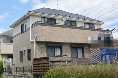 シリコン樹脂のよる長期耐候性を保持し、既存の多彩模様を活かして、より長きにわたり美観を保ちます。