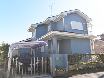 外壁は耐候性が高く、建物の美観を長期に渡り維持し、保護します。またカビや藻の発生を抑制します。