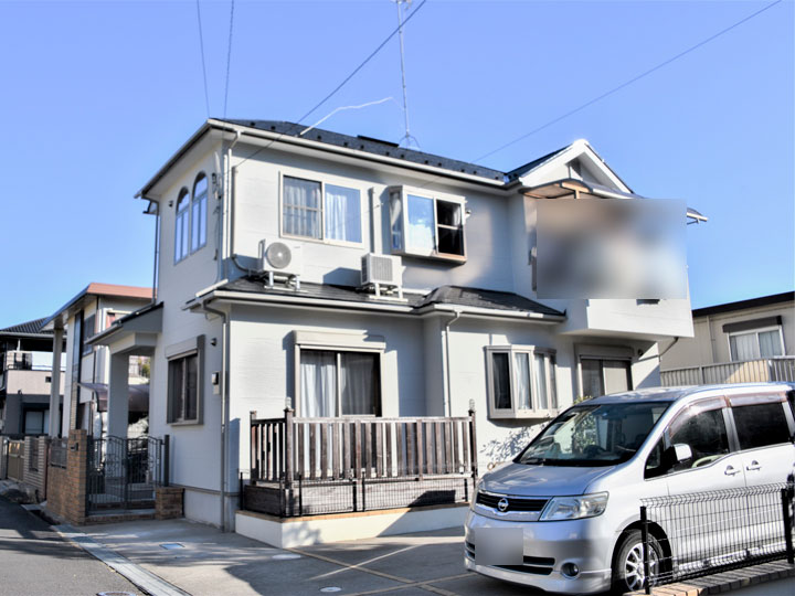 外壁は、環境に優しい水性、低臭タイプで防かび・防藻性に優れています。艶消しの自然な風合いで雰囲気も変わり素敵に仕上がりました。