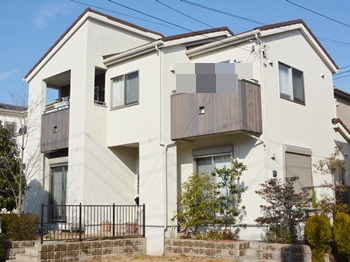 付帯塗装で使用した塗装は、塗り替えリフォームの時期を延長が可能な塗料を使用しました。長期に渡り美観を保つことができます。