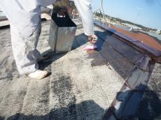 屋根　下塗り