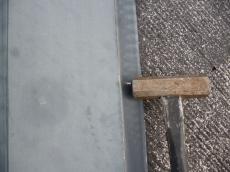 屋根　板金　釘