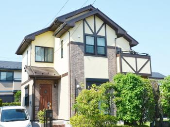 汚れにくい塗料で外壁塗装、限りなくフッ素に近い塗料で屋根塗装工事完了です！