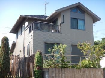 コーキングの劣化が気になっていたＡ様へ、高耐候変性シリコンをご提案致しました。