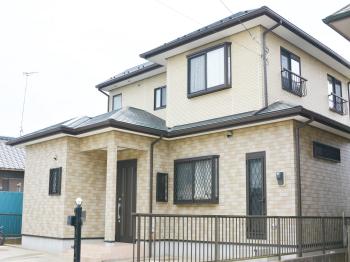 ＵＶカット効果でキレイが長持ち！サイディングボードの多彩模様を活かした塗り替え工事完了です！