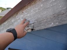 剥がれ　破風板