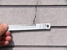 クラックスケール　ヒビ