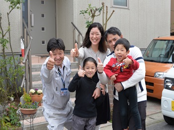 オフィスを訪問した際のスタッフの方々の対応や感じが良く全体的な雰囲気も良かった。