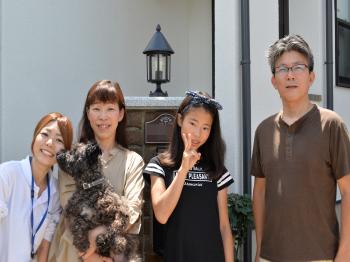 カラーシミュレーションを使い、何パターンかをお客様と一緒に作成しました。ありがとうございます！