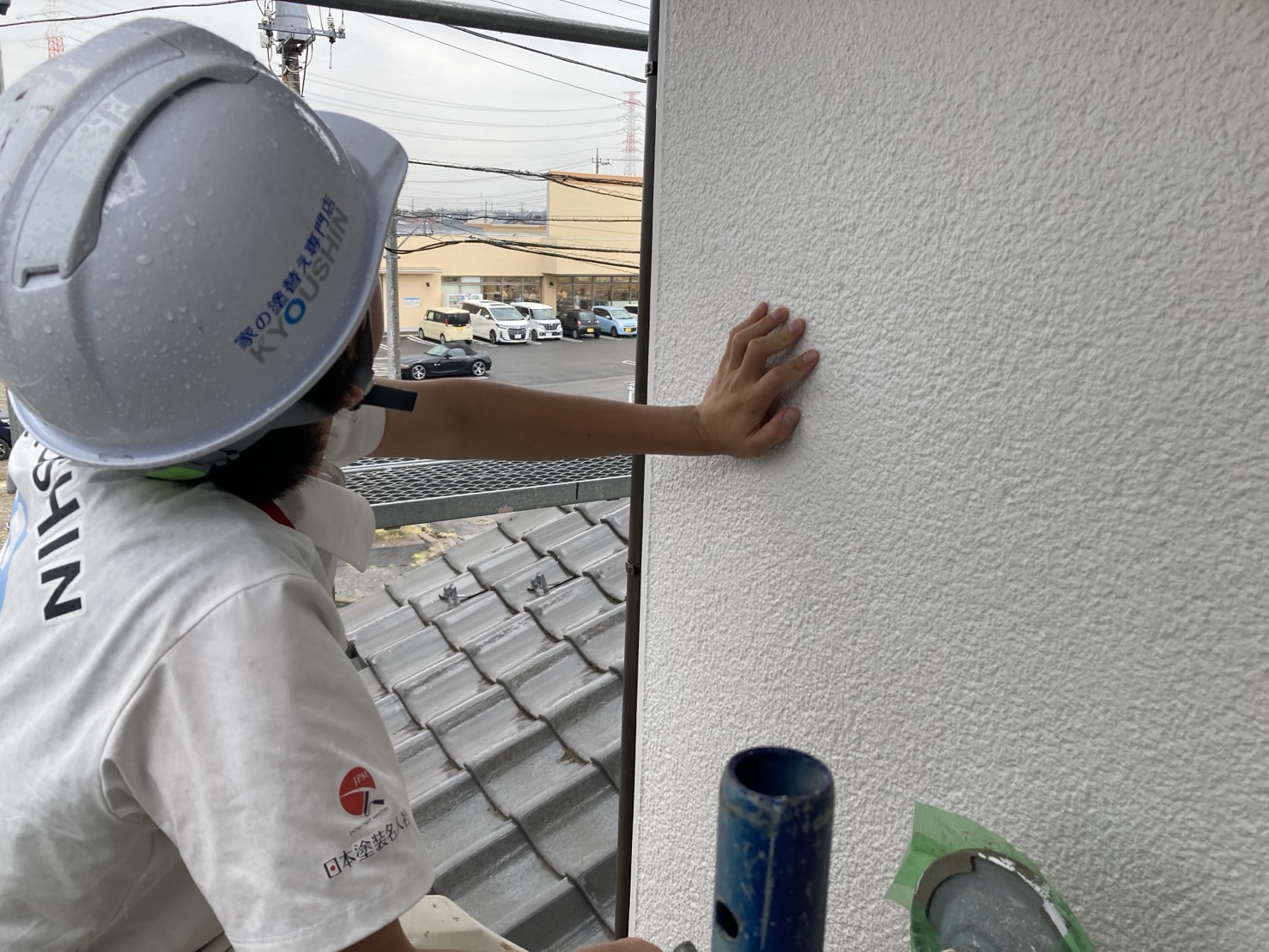 雨の中で検査！